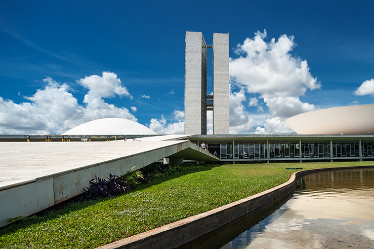 Fachada do MASP na Av. Paulista
